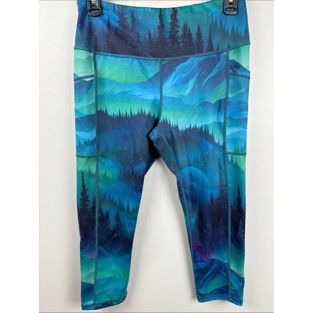 Constantly Varied Gear women’s medium Aurora Mountain Leggings - Blue Green 28”